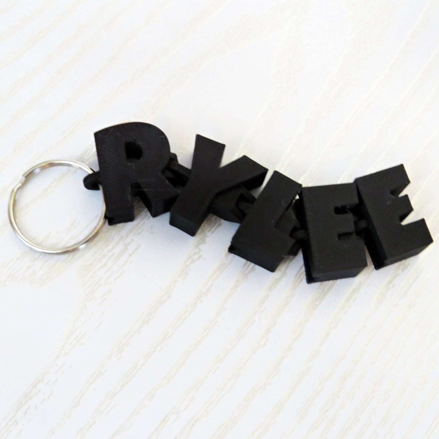 Custom 3D Articulated Name Keychain – Personalized Name Tag for Backpacks, Keys & Sports Bags