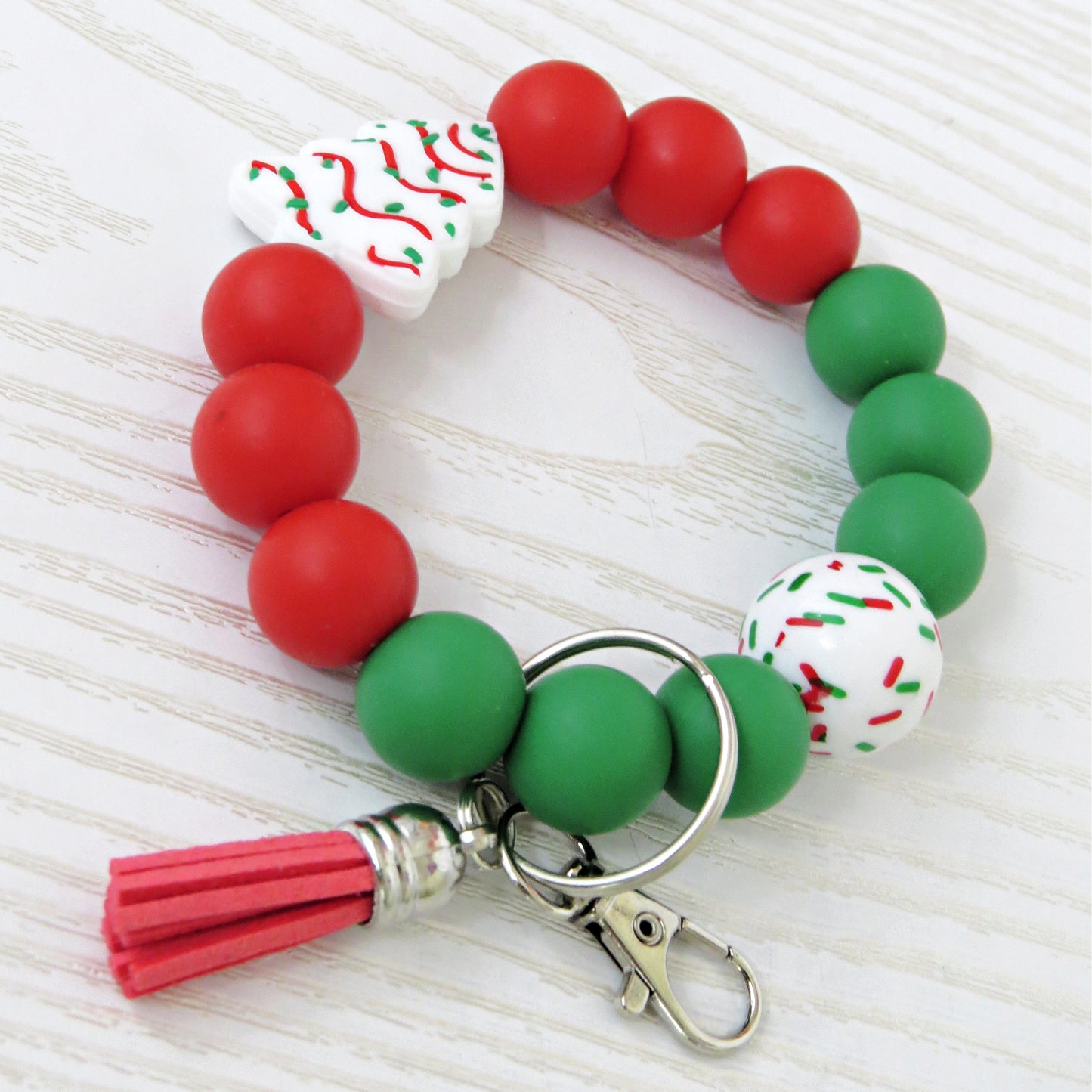 Christmas Beaded Wristlet Keychain – Red & Green Silicone Bracelet with Tree Charm