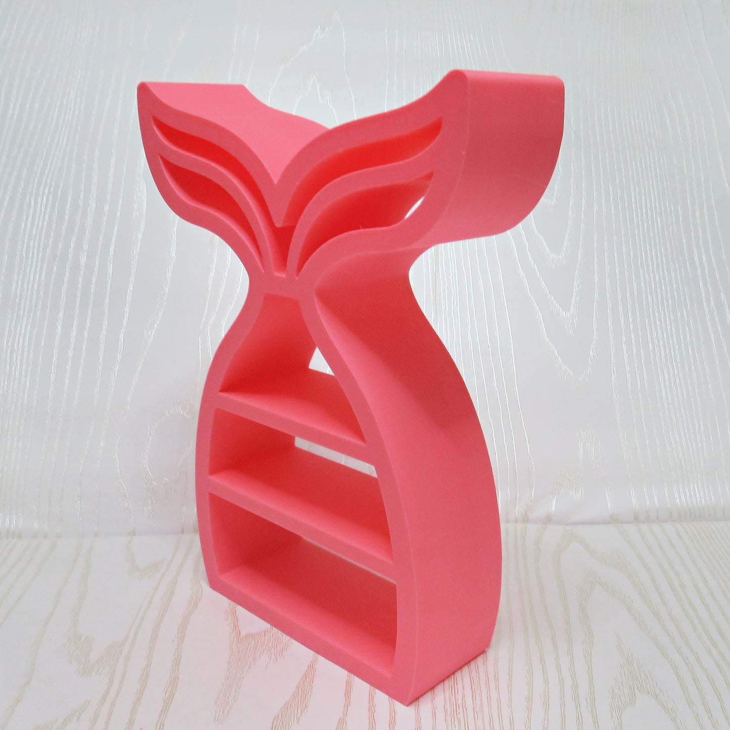 Mermaid Tail Shelf – 3D Printed Coral Pink Mermaid Tail Silhouette with Three Open Shelf Tiers – Freestanding Ocean Coastal Girls Room Trinket Organizer – Mermaid Lover Beach Bathroom Bedroom Decor Gift