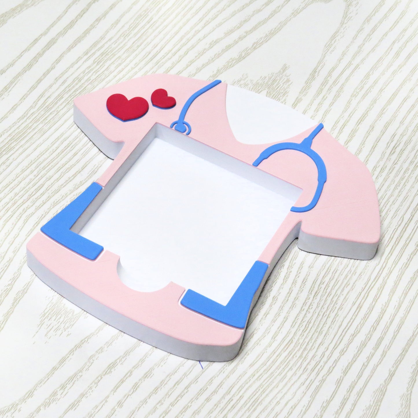 Nurse Scrub Sticky Note Holder – Cute Desk Accessory Gift for Nurses and Medical Staff