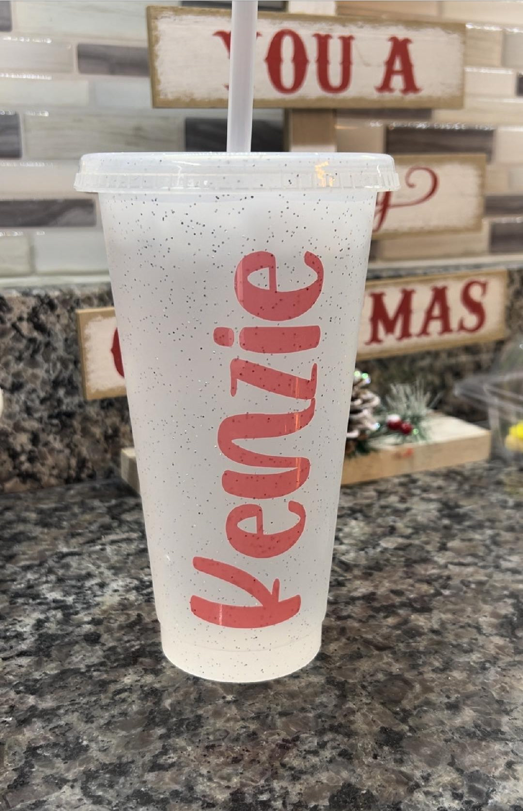 Personalized 24 oz Color Changing Plastic Cup Lid and Straw