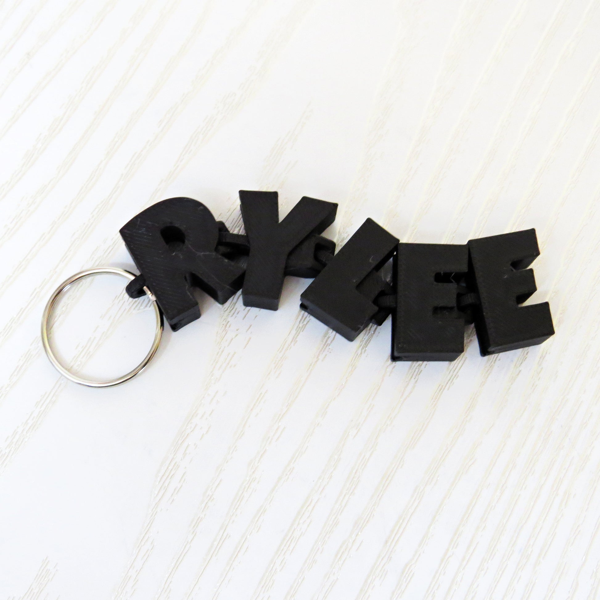 custom-3d-articulated-name-keychain-personalized-3d-printed-name-tag-handmade-gift