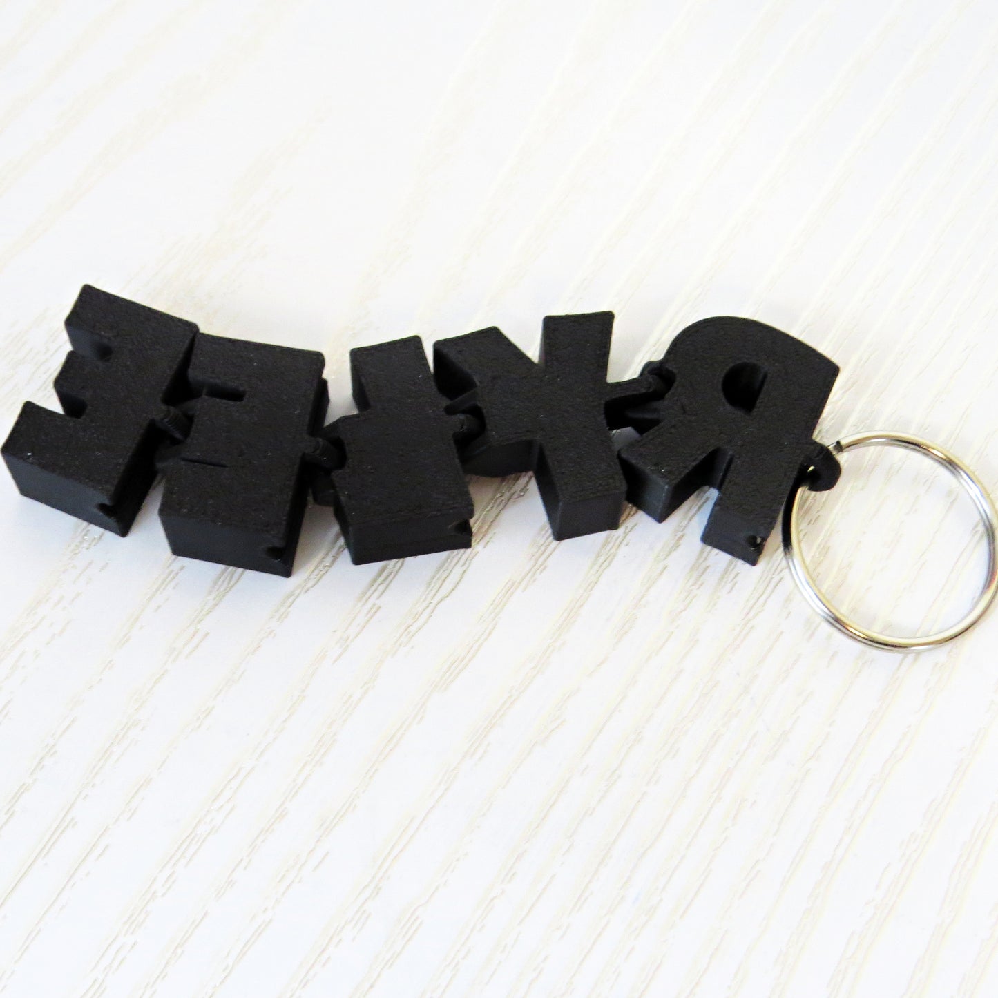Custom 3D Articulated Name Keychain – Personalized Name Tag for Backpacks, Keys & Sports Bags