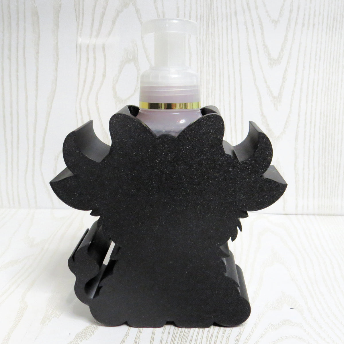 Cute Highland Cow Foaming Soap Holder with Bow — Farmhouse Bathroom Decor for BBW Bottles