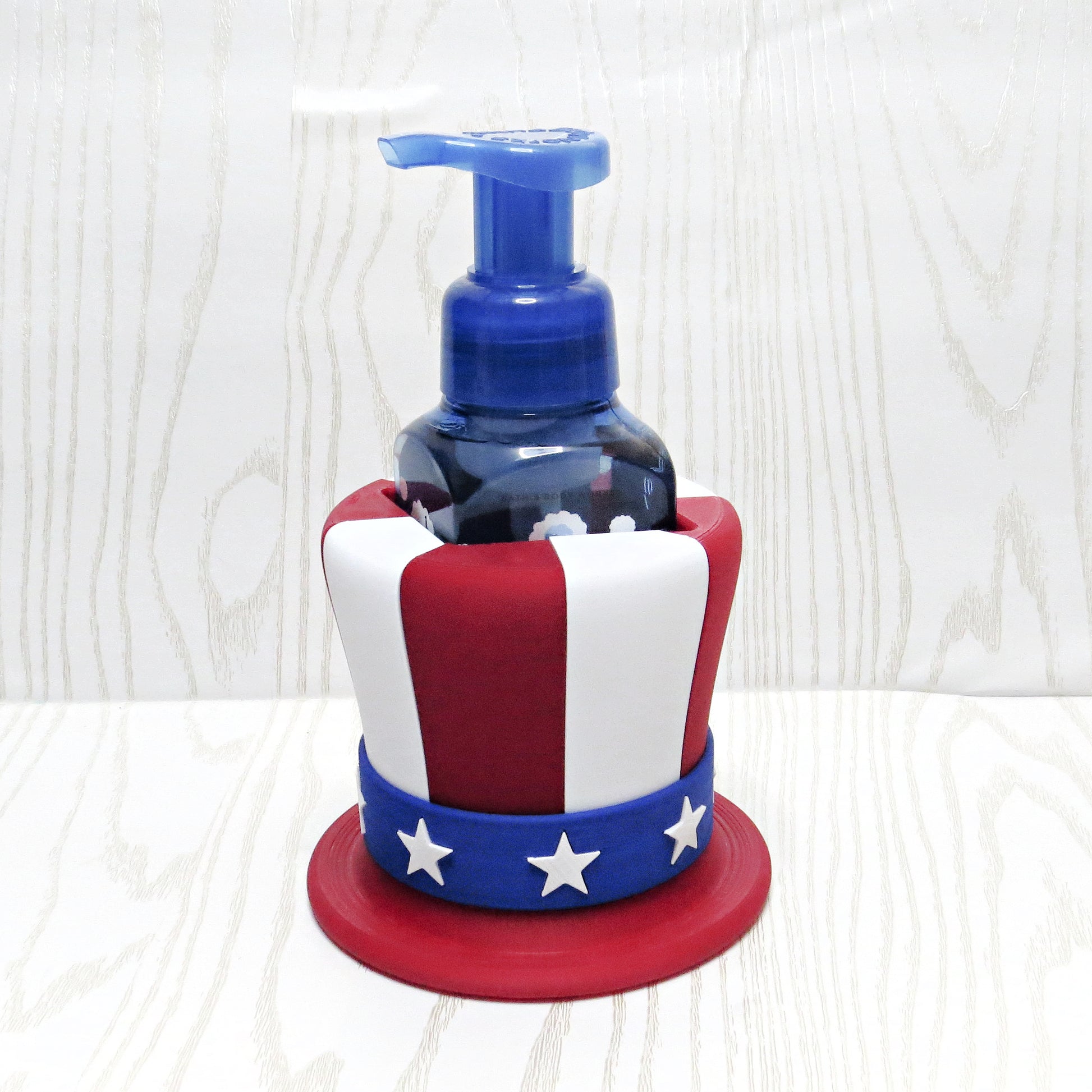 4th of July Uncle Sam Hat Foaming Soap Holder - top view showing pump opening