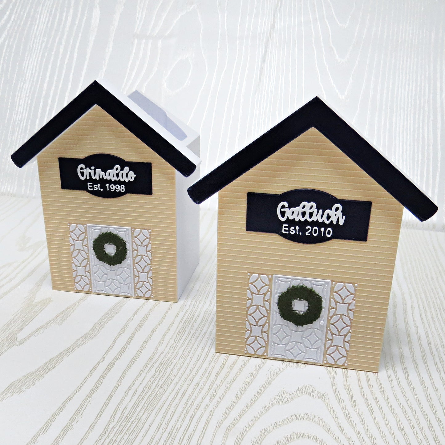 Personalized House Foaming Soap Bottle Holder – Custom Name and Established Year – 3D Printed Farmhouse Bath and Body Works Soap Dispenser Stand – Kitchen Sink Decor – Housewarming Wedding Anniversary Gift