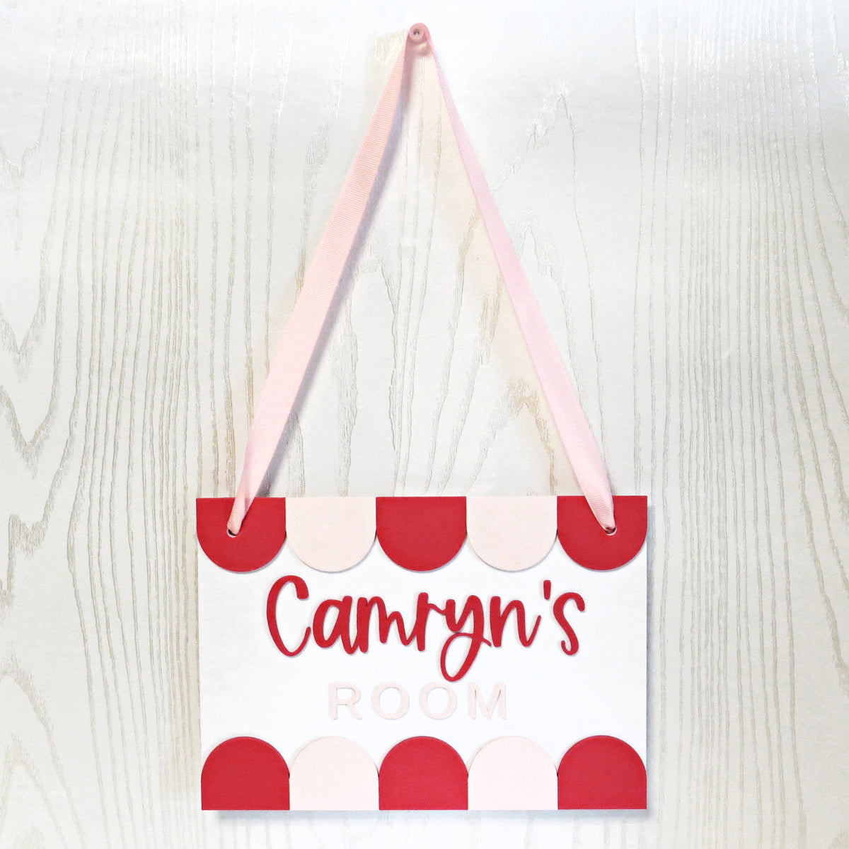 Personalized Scallop Room Sign — Custom Name Door Hanger with Ribbon for Kids Bedroom