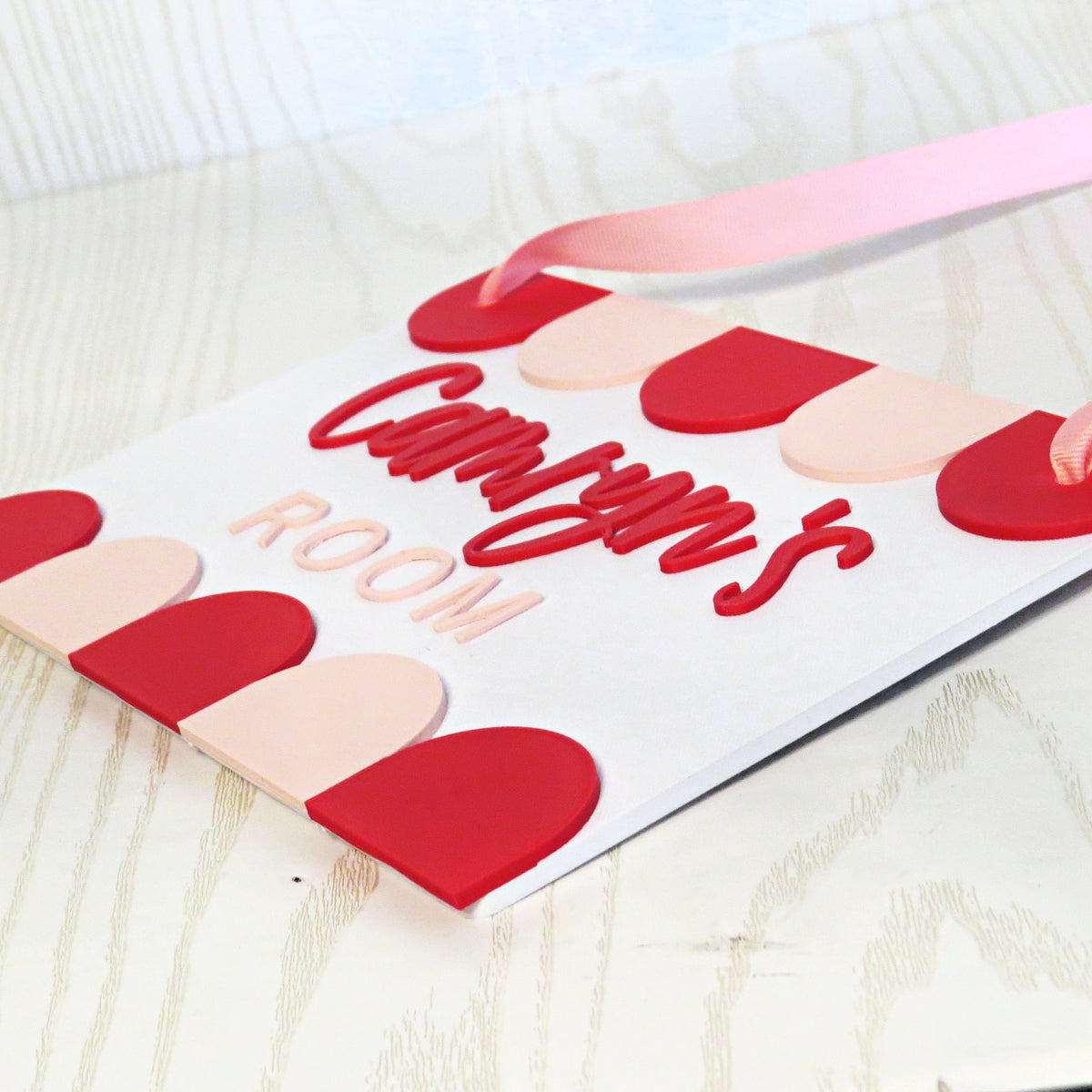Personalized Scallop Room Sign — Custom Name Door Hanger with Ribbon for Kids Bedroom
