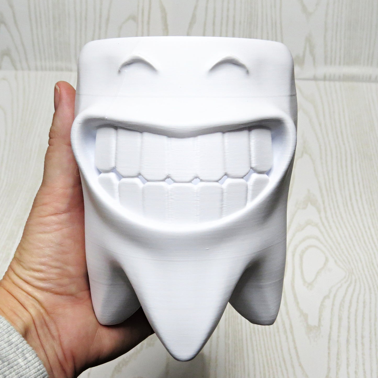 Smiling Tooth Holder - back view
