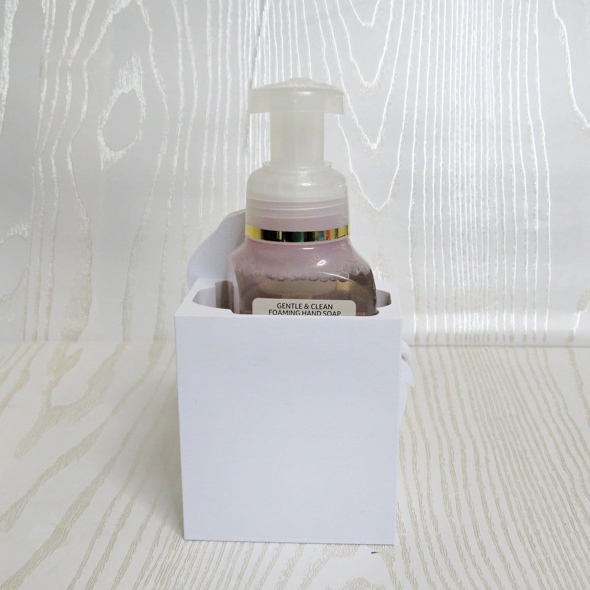 Smiling Santa Foaming Soap Holder — Christmas Bathroom Decor for BBW Bottles