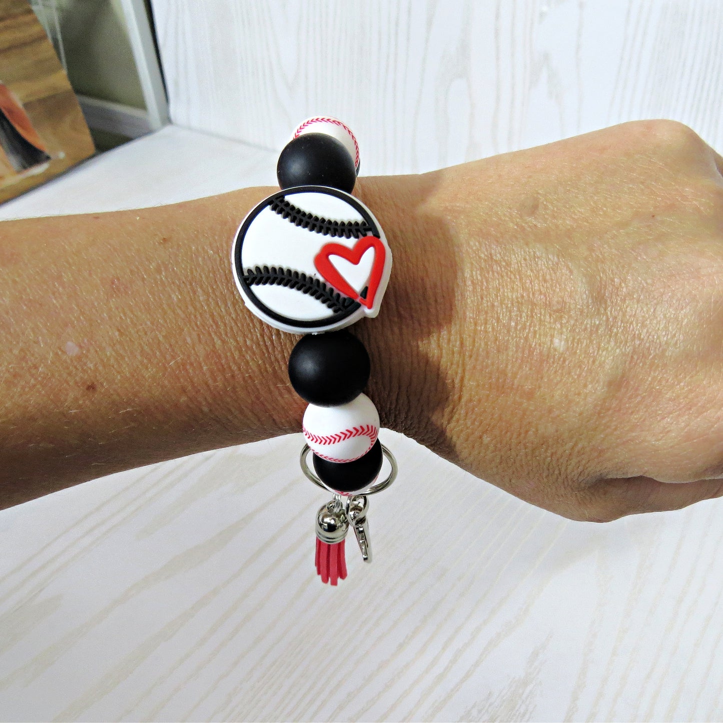 Baseball Beaded Keychain Bracelet with Tassel – Stretch Wristlet Gift for Moms Coaches and Fans