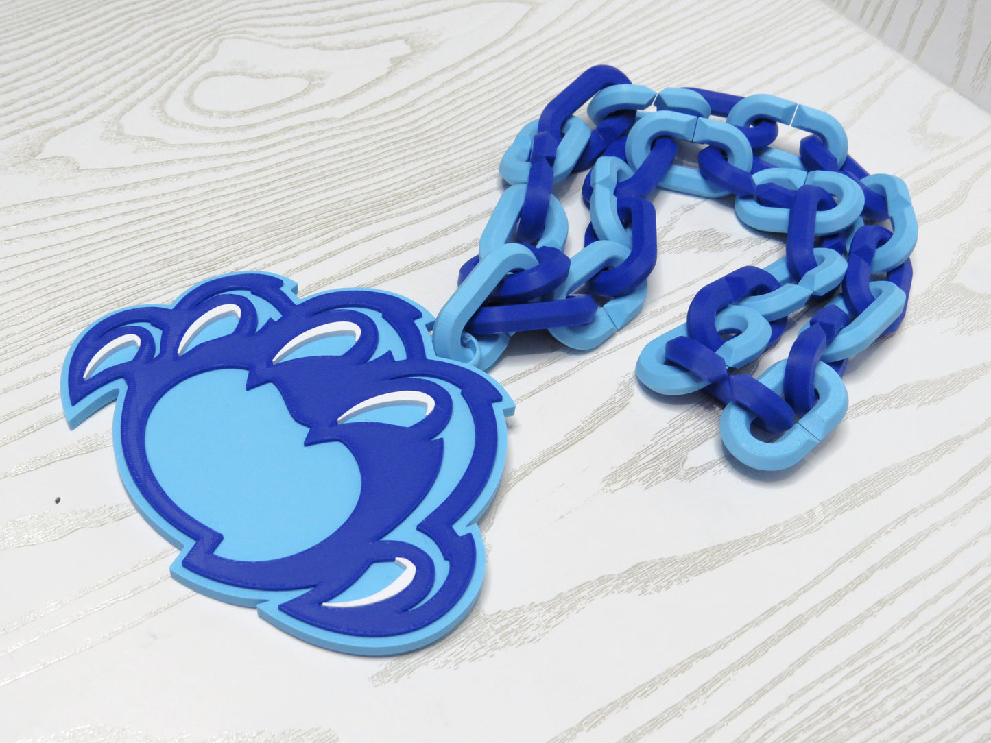 Olentangy Berlin Bears Claw Hype Chain Necklace - flat lay on white background