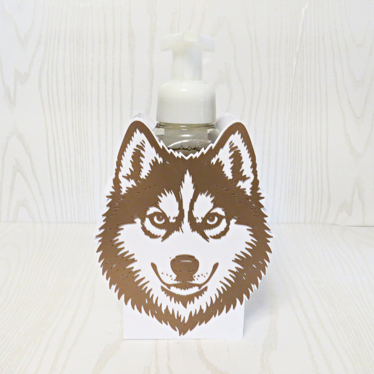 brown-white-3d-printed-husky-face-panel-foaming-soap-holder-fur-texture-expressive-eyes-white-markings-dog-breed-bathroom-decor