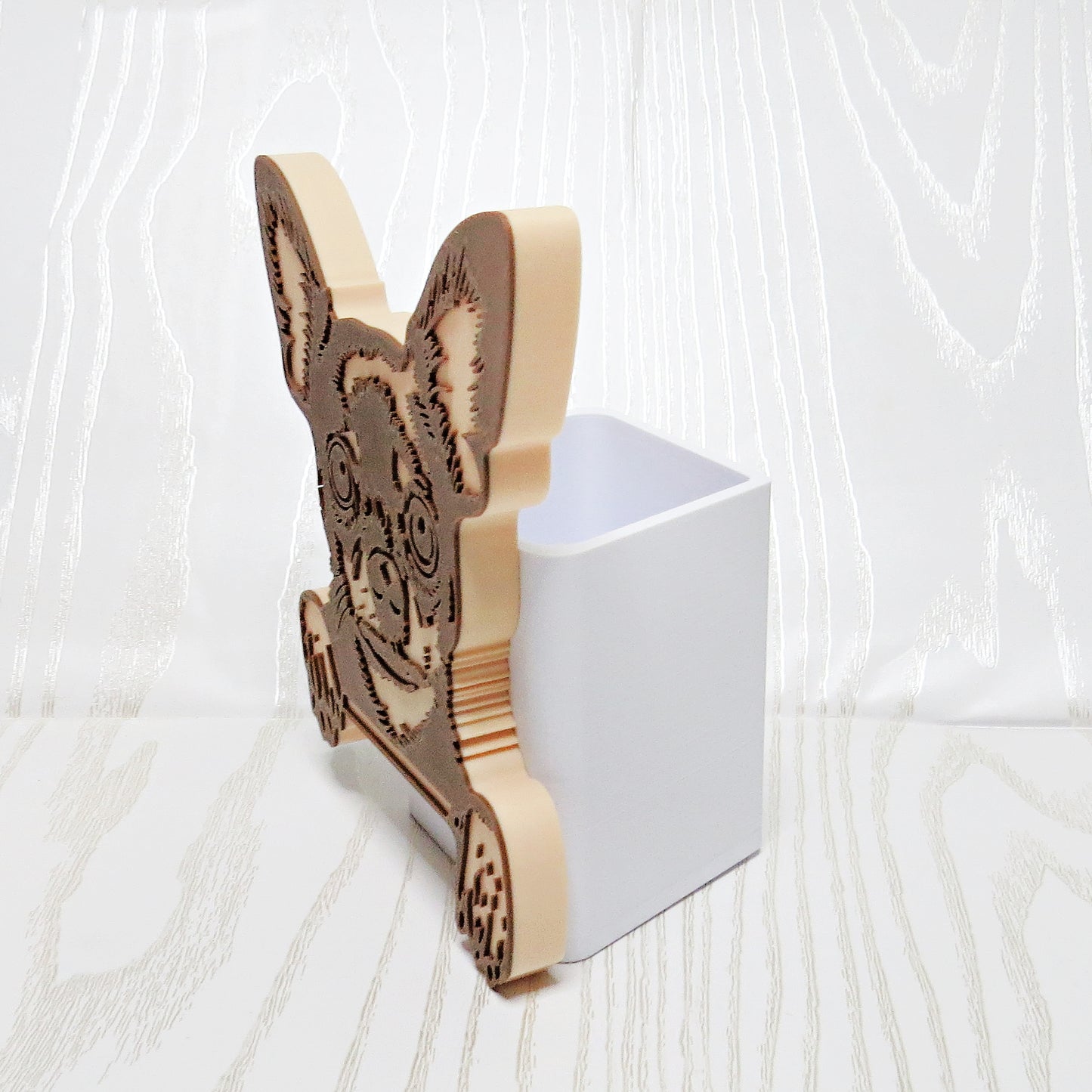 Chihuahua Foaming Soap Bottle Holder – Cute 3D Printed Two-Tone Brown Cream Peeking Chihuahua Face – Bath and Body Works Foaming Soap Dispenser Stand – Dog Breed Bathroom Kitchen Decor – Chihuahua Owner Pet Lover Gift