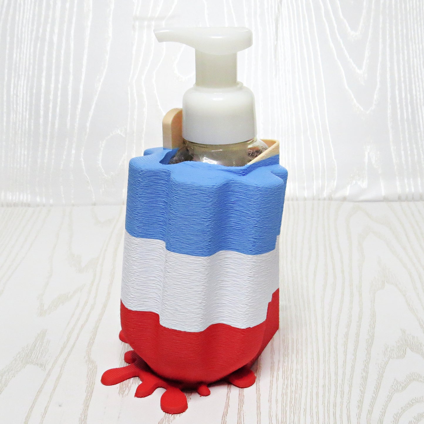 Patriotic Popsicle Foaming Soap Bottle Holder – Cute 3D Printed Red White and Blue Ice Pop with Melting Base – Bath and Body Works Foaming Soap Dispenser Stand – Fourth of July Summer Americana Bathroom Kitchen Decor – Independence Day Patriotic Gift