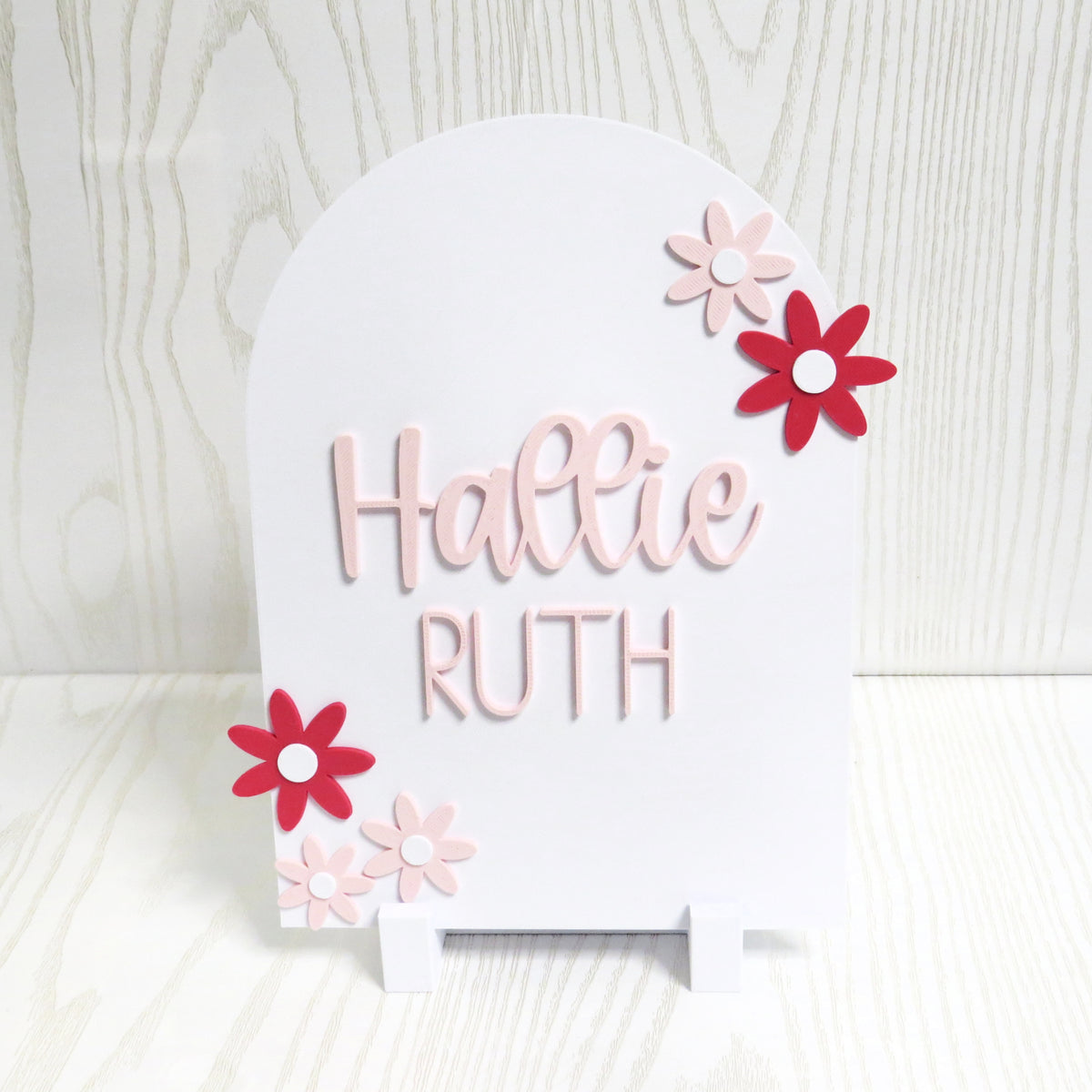 Personalized Arch Name Sign with Daisies — Custom Nursery Decor with Display Stand