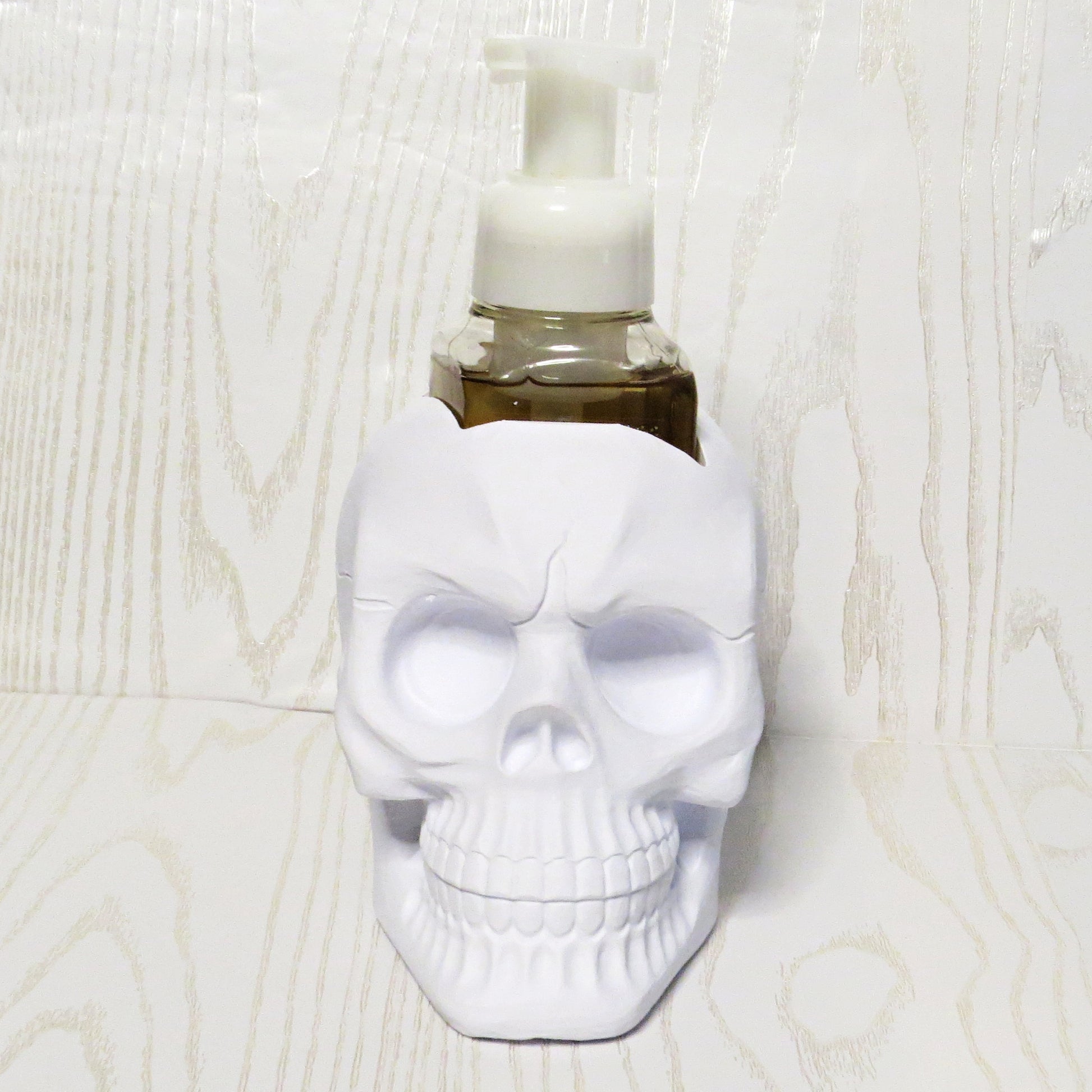 white-3d-printed-realistic-skull-head-foaming-soap-holder-hollow-eyes-cheekbones-teeth-nose-cavity-halloween-gothic-bathroom-decor