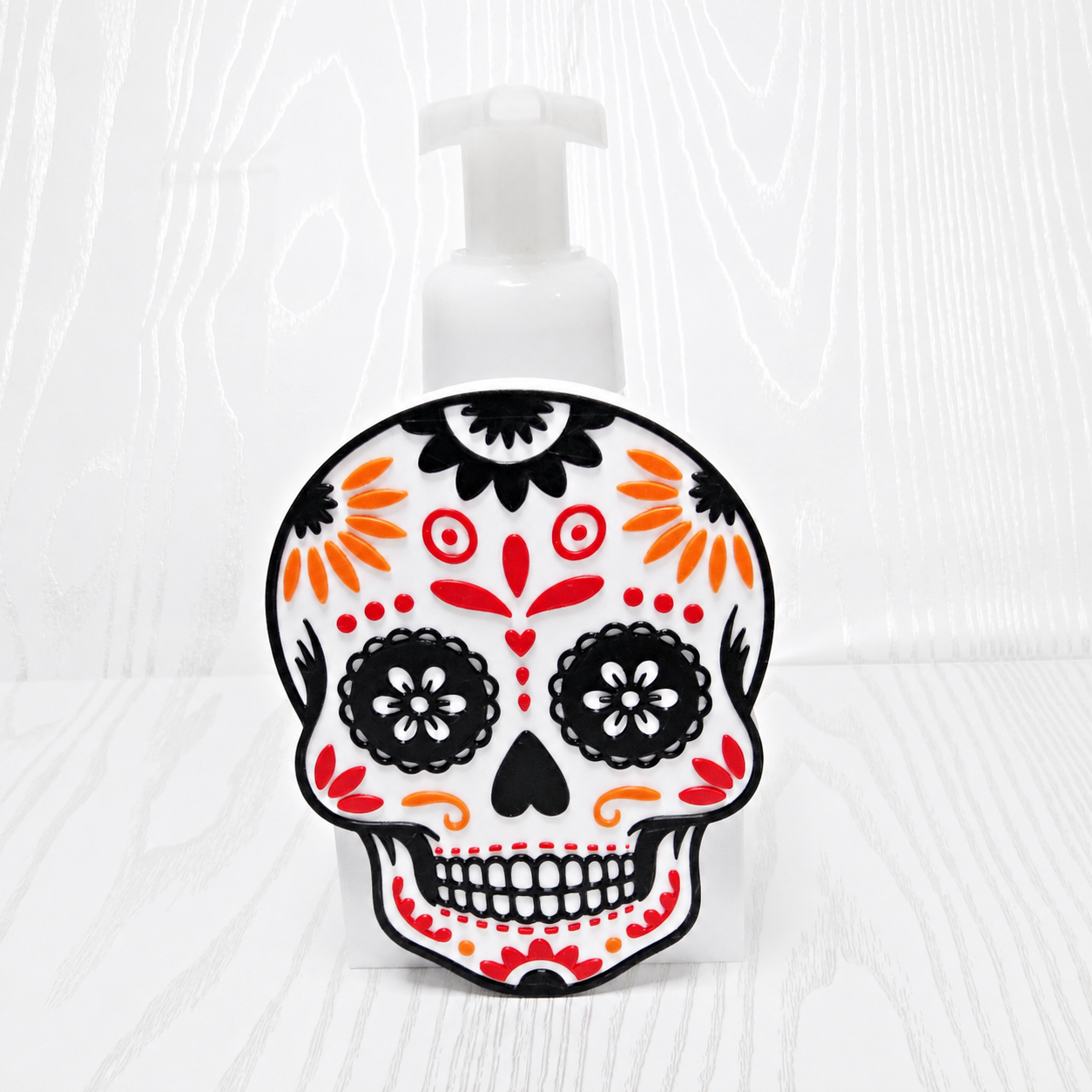 Sugar Skull Foaming Soap Bottle Holder – Cute 3D Printed Day of the Dead Floral Sugar Skull – Bath and Body Works Foaming Soap Dispenser Stand – Halloween Gothic Boho Bathroom Kitchen Counter Decor – Día de los Muertos Gift