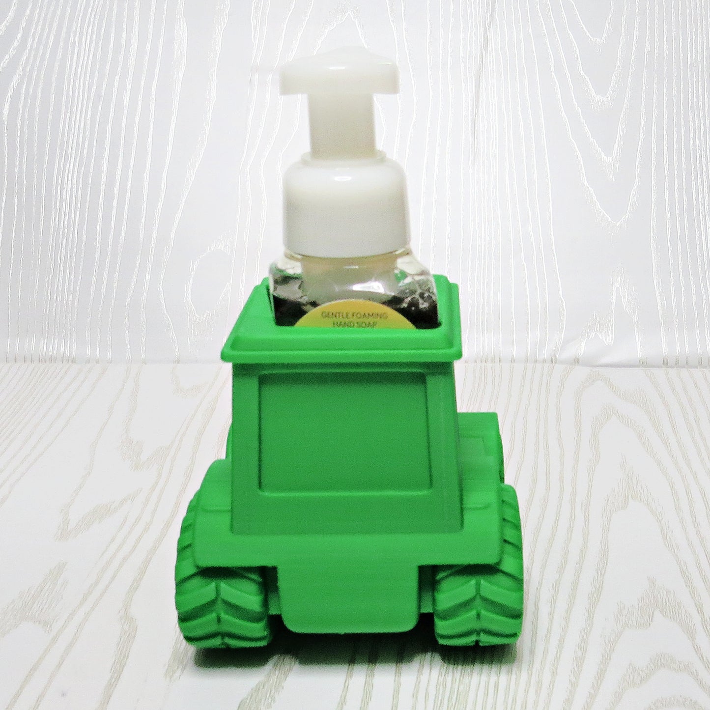 Green Tractor Foaming Soap Bottle Holder – Cute 3D Printed Farm Tractor with Treaded Tires and Cab – Bath and Body Works Foaming Soap Dispenser Stand – Farmhouse Country Kids Bathroom Kitchen Decor – Farmer Tractor Lover Gift